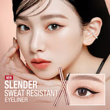 O.TWO.O Slender Gold Embroidery Eye Liner 0,5GM - SC050