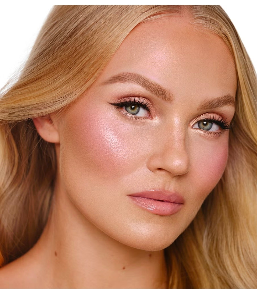 Charlotte Tilbury Hollywood Glow Glide
